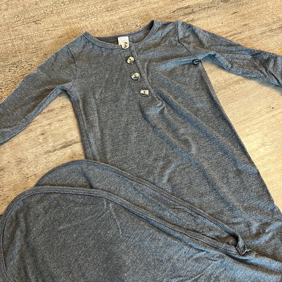 Lou Lou company gown charcoal grey - Picture 2 of 4